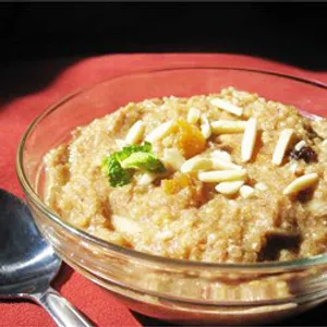 Mediterranes Quinoa Frühstück